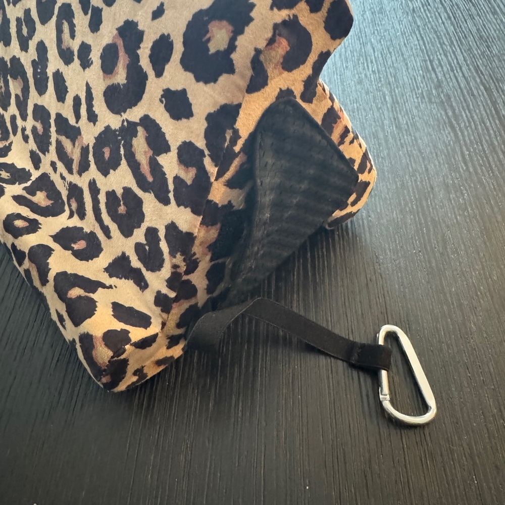 Leopard Print Tablet Stand - Picture 3 of 8